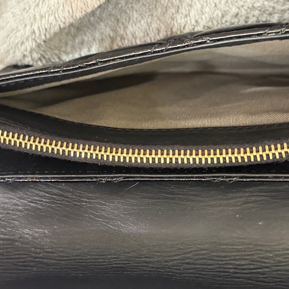 NWT Marc Jacobs Black Quilted Crossbody with Gold Chain - Picture 7 of 8